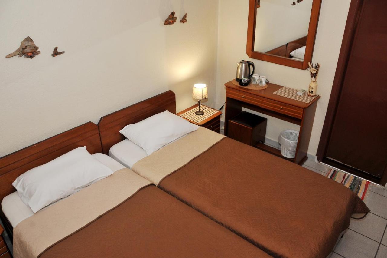 Guesthouse Bloutsos Rooms Kastraki  Luaran gambar